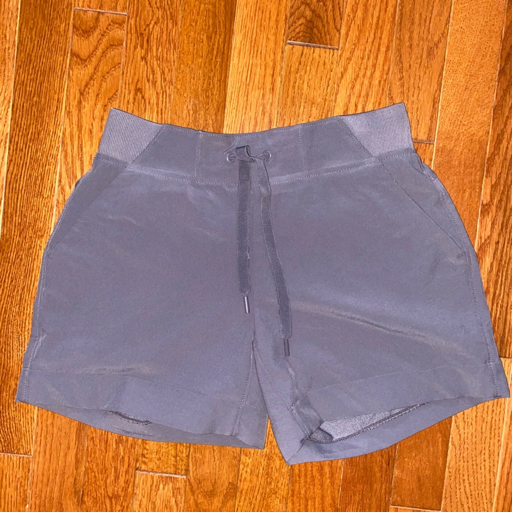 Sporty shorts